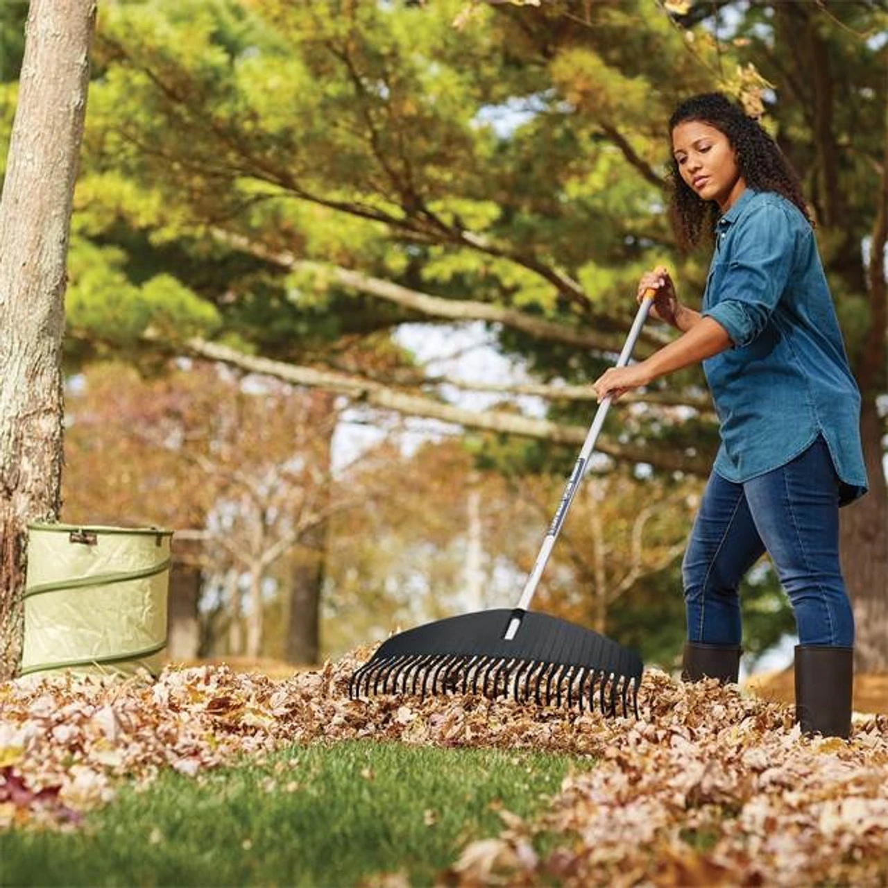 Fiskars Leaf Rake, 24 Inch Wide - Billede 2