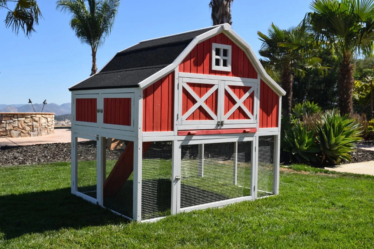 Rugged Ranch Omaha Red Chicken Coop